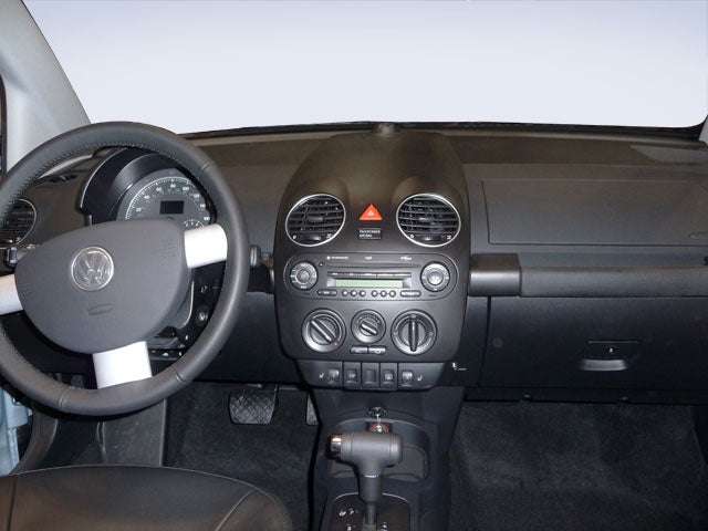 2009 Volkswagen Beetle 2.5L Blush Edition