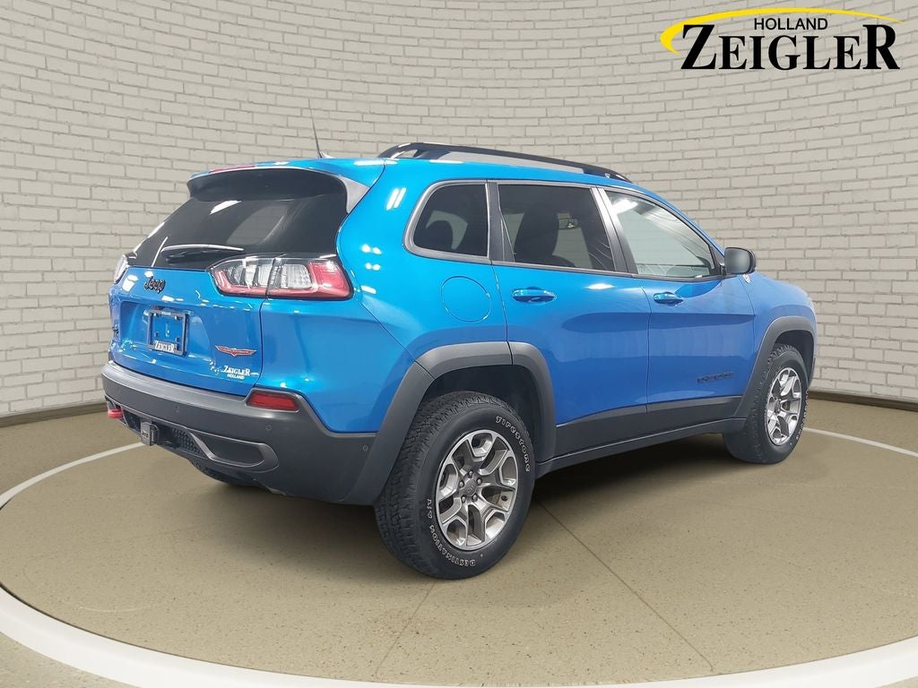 2023 Jeep Cherokee Trailhawk