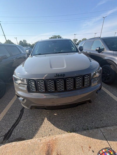 2020 Jeep Grand Cherokee Altitude