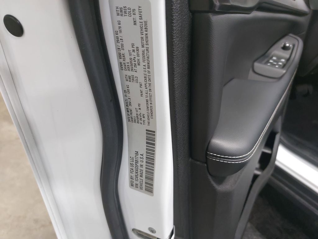 2023 Jeep Grand Cherokee L Altitude
