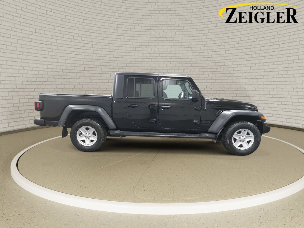 2020 Jeep Gladiator Sport