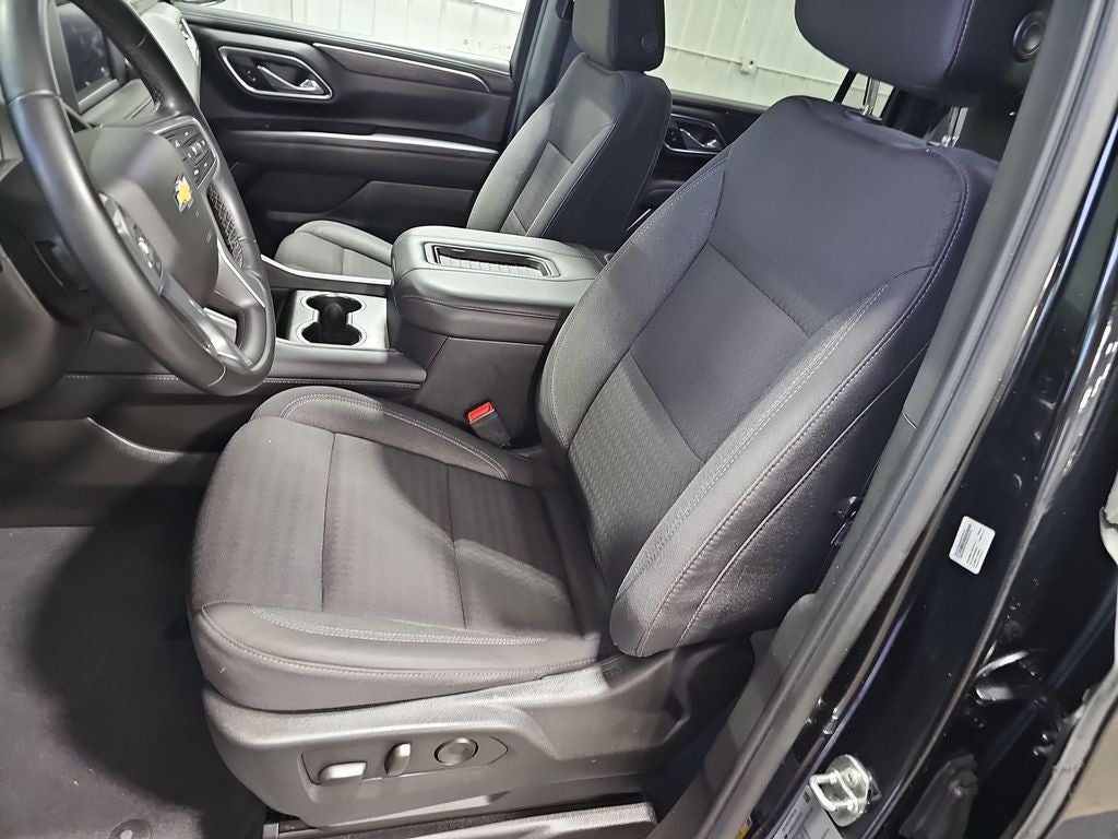 2023 Chevrolet Suburban LS