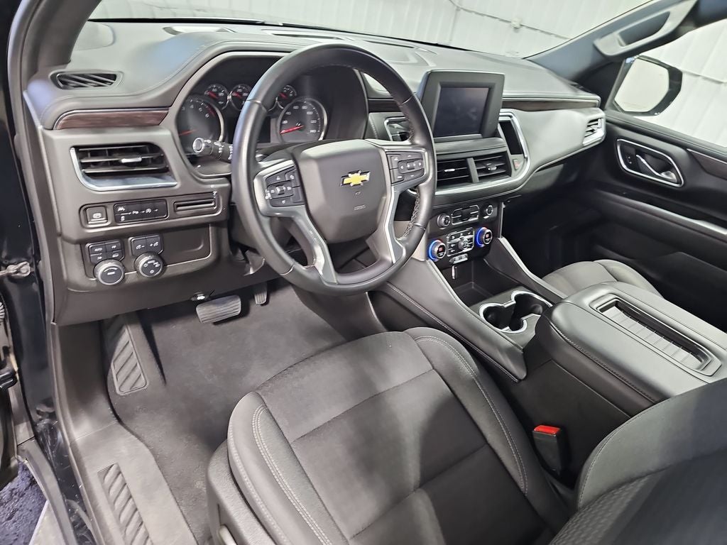 2023 Chevrolet Suburban LS