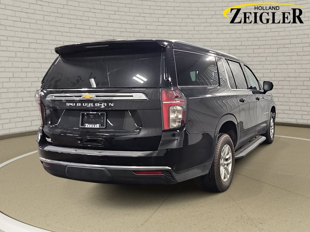 2023 Chevrolet Suburban LS