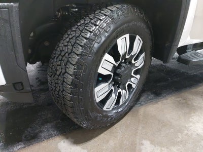 2025 GMC Sierra 2500HD Denali