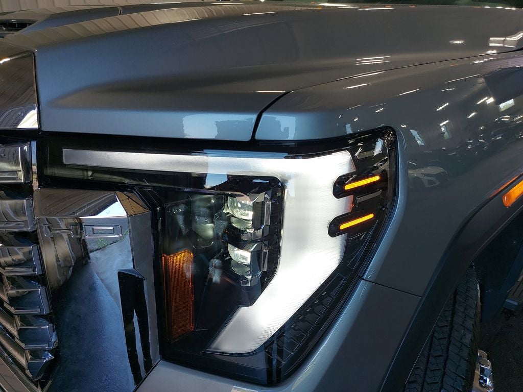 2025 GMC Sierra 3500HD Denali