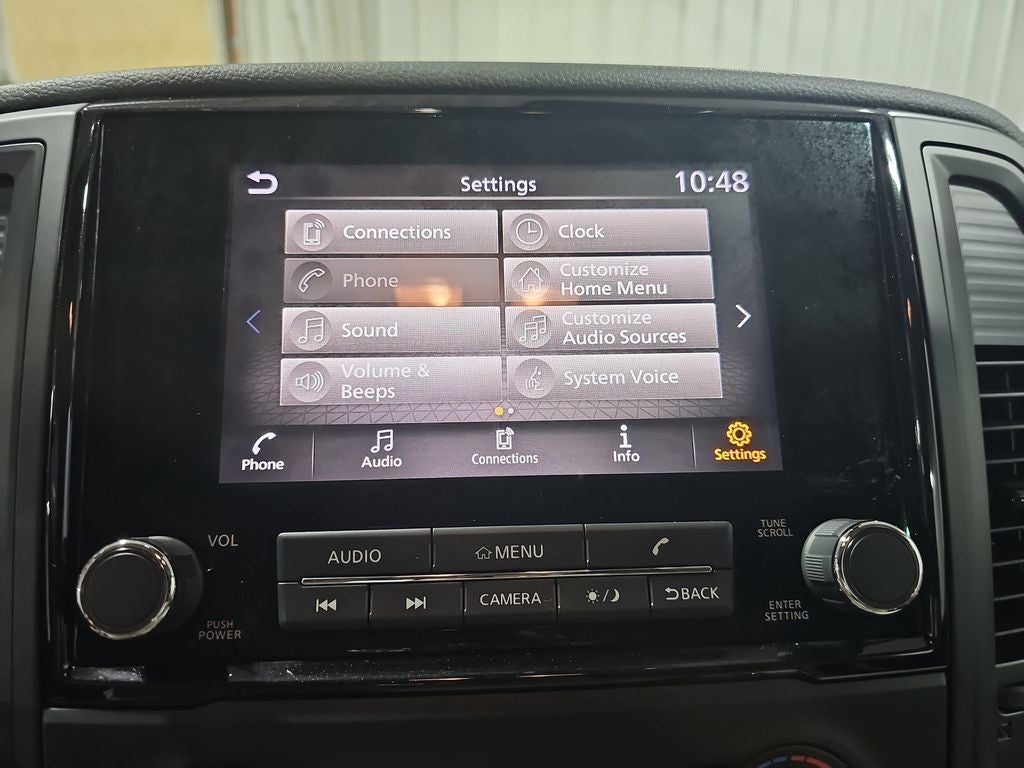 2022 Nissan Titan SV