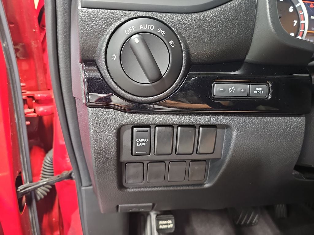 2022 Nissan Titan SV