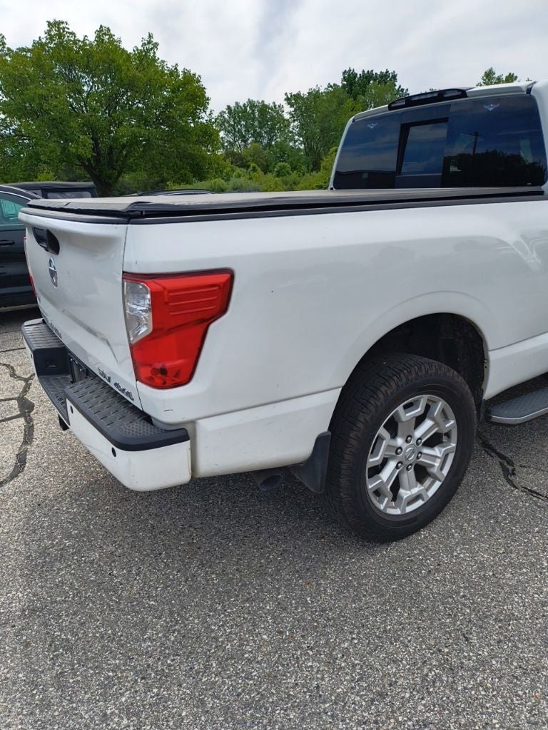 2017 Nissan Titan XD SV
