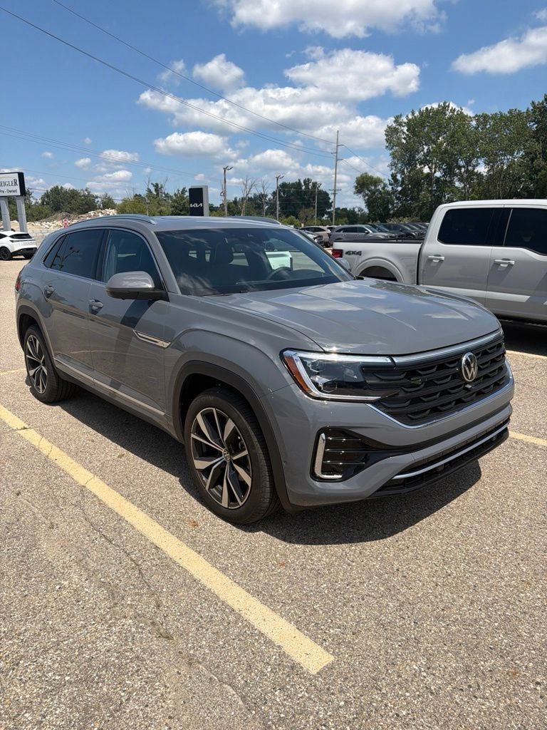 2026 Volkswagen Atlas Cross Sport 2.0T SEL Premium R-Line