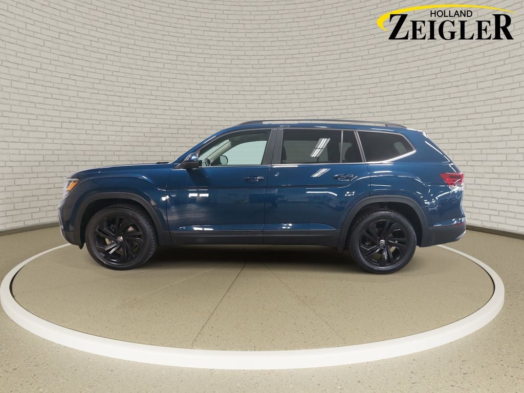 2022 Volkswagen Atlas 3.6L V6 SE w/Technology