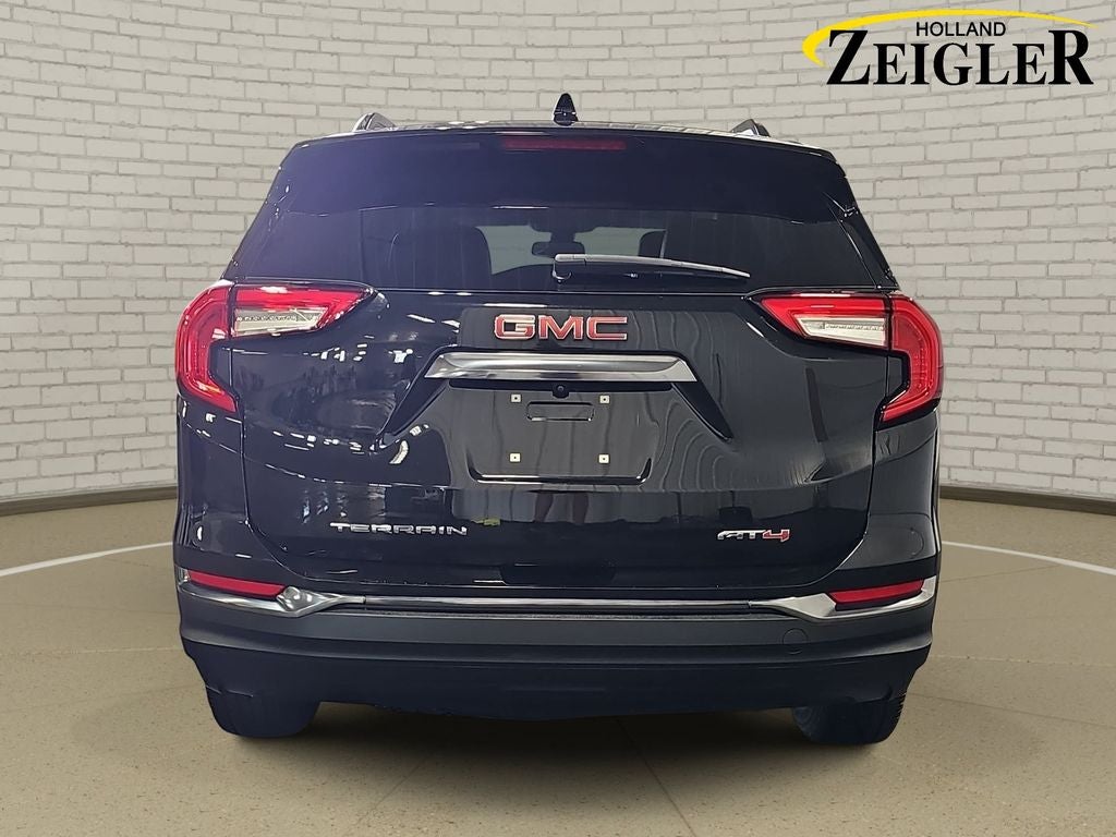 2023 GMC Terrain AT4