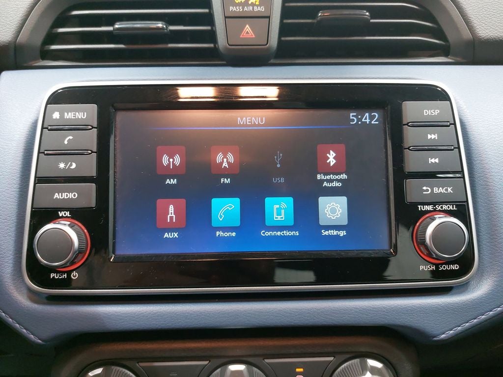 2025 Nissan Versa 1.6 SV