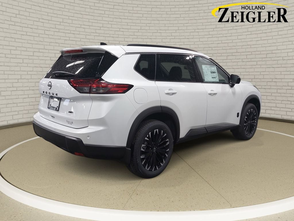 2026 Nissan Rogue Dark Armor