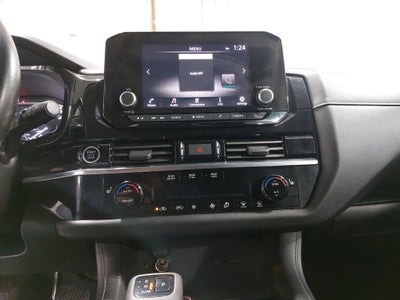 2023 Nissan Pathfinder SV