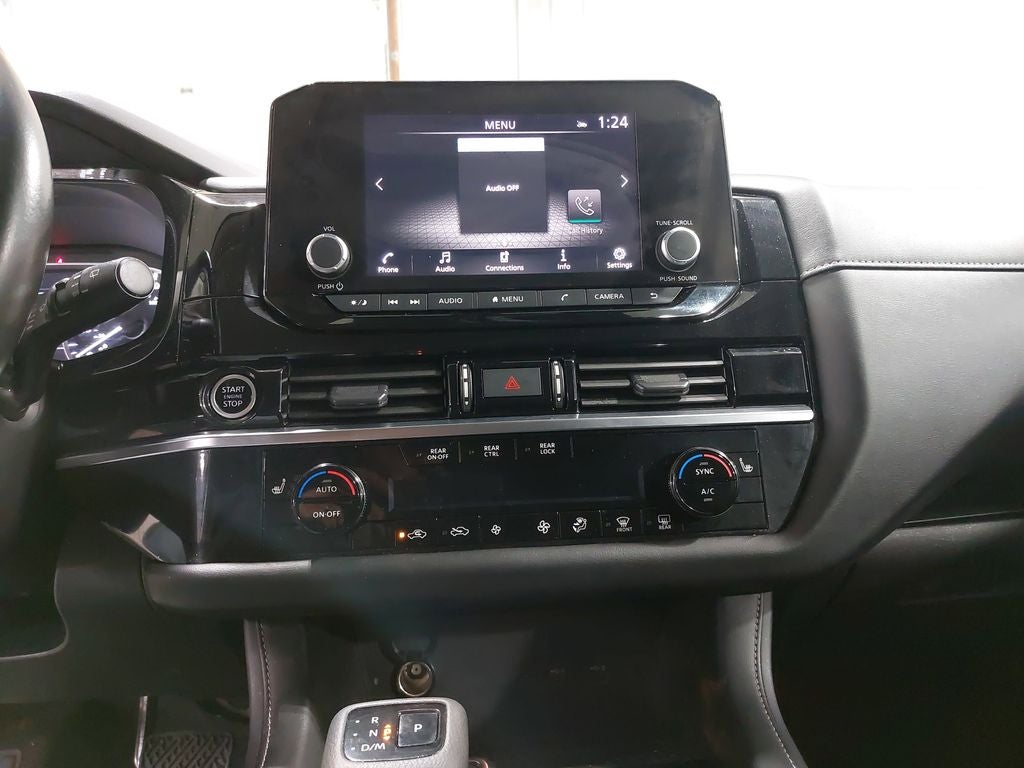 2023 Nissan Pathfinder SV