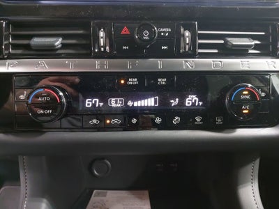 2026 Nissan Pathfinder SV