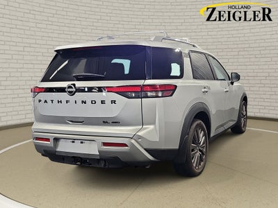 2024 Nissan Pathfinder SL