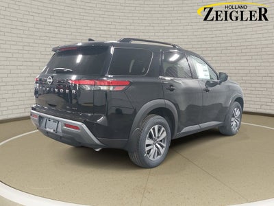 2026 Nissan Pathfinder SL