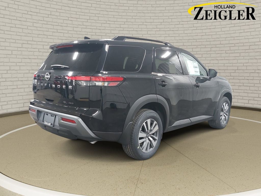 2026 Nissan Pathfinder SL