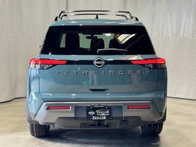 2026 Nissan Pathfinder SL