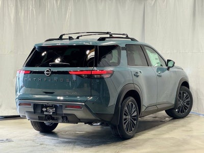 2026 Nissan Pathfinder SL