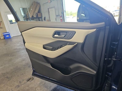 2024 Nissan Rogue SL