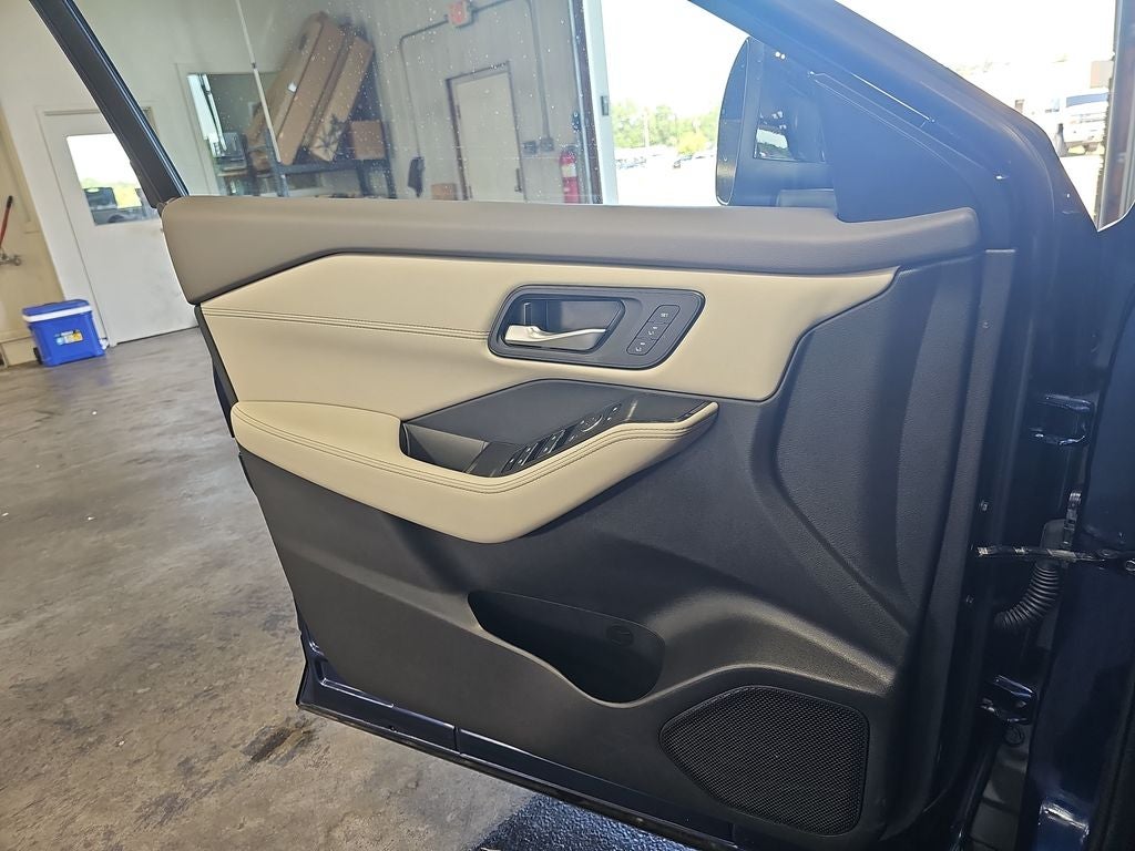 2024 Nissan Rogue SL