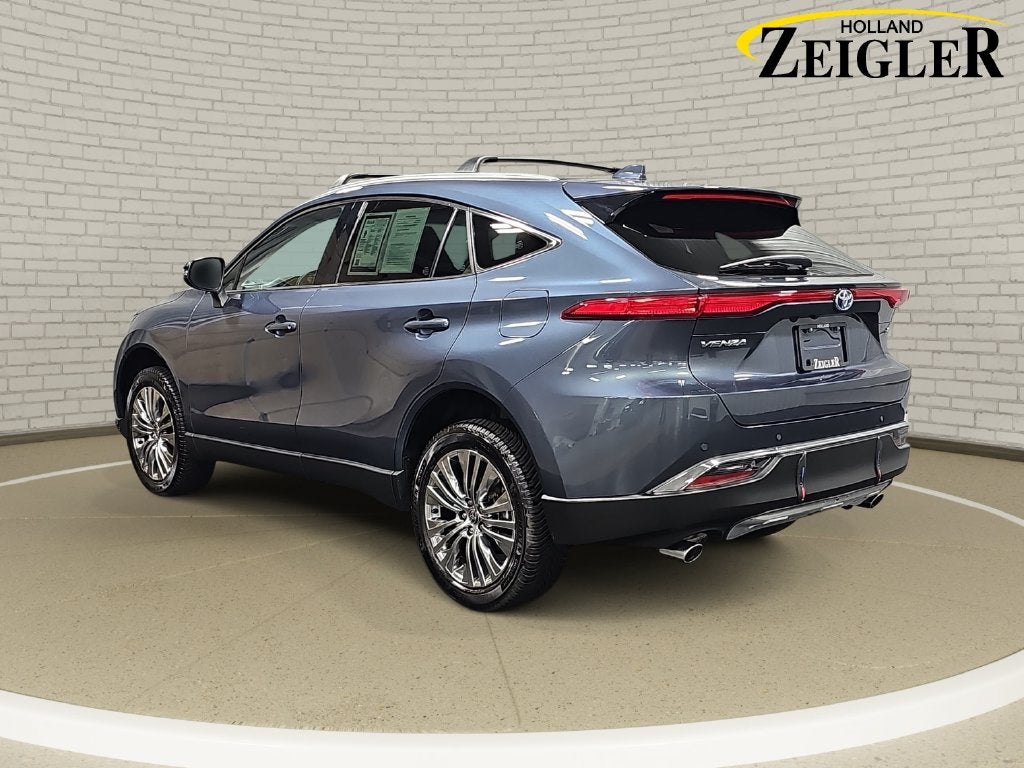 2023 Toyota Venza XLE