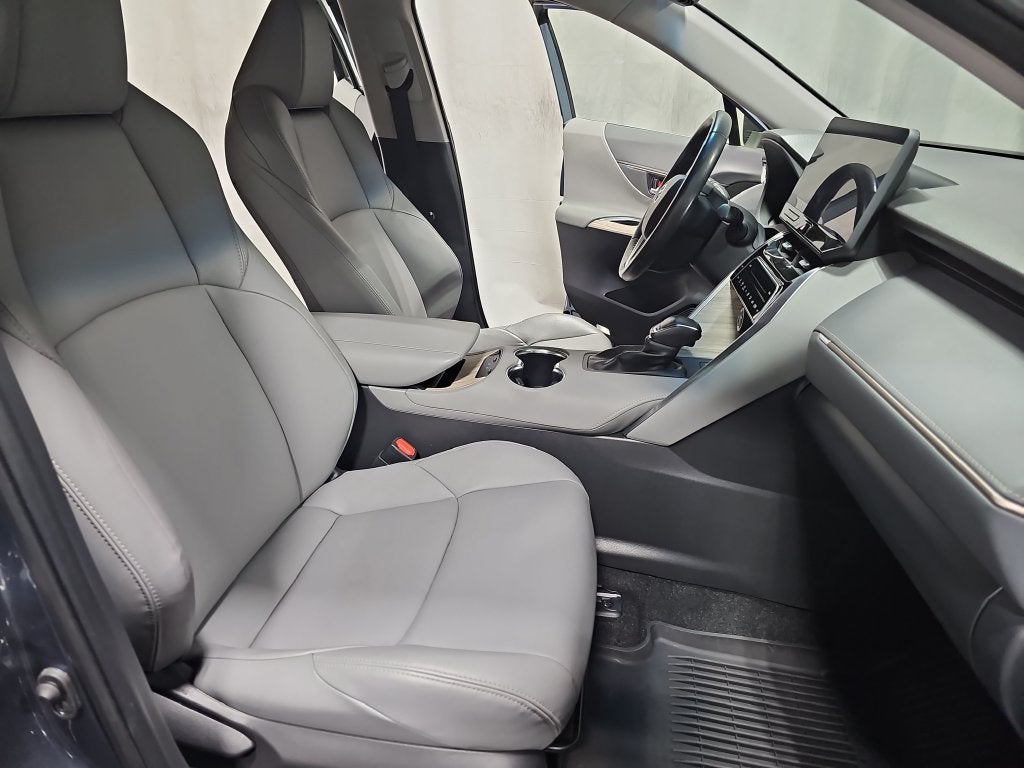 2023 Toyota Venza XLE