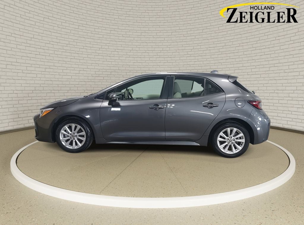 2024 Toyota Corolla Hatchback SE