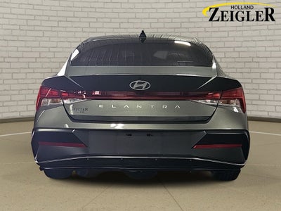 2025 Hyundai Elantra SEL Convenience