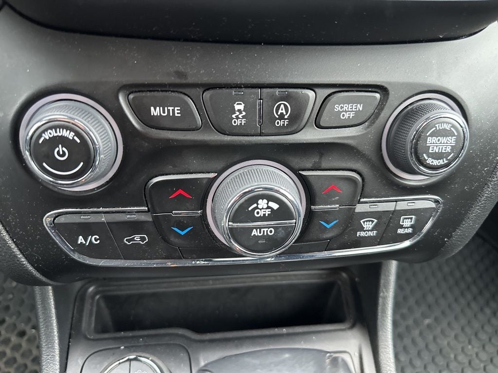 2022 Jeep Cherokee Trailhawk