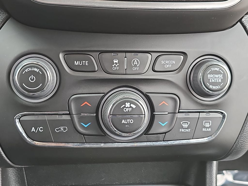 2022 Jeep Cherokee Trailhawk