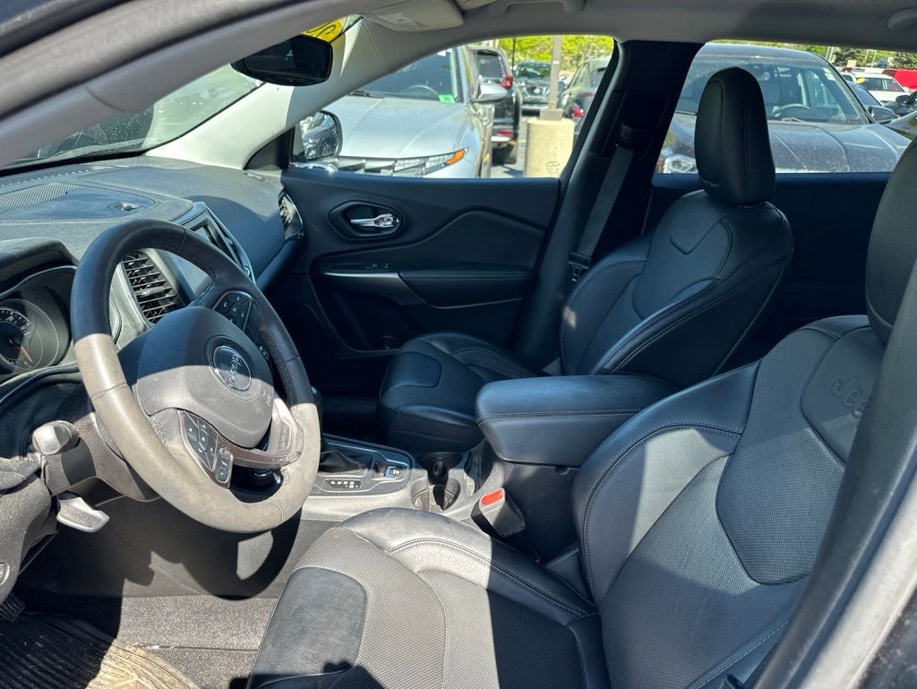 2022 Jeep Cherokee Latitude Lux