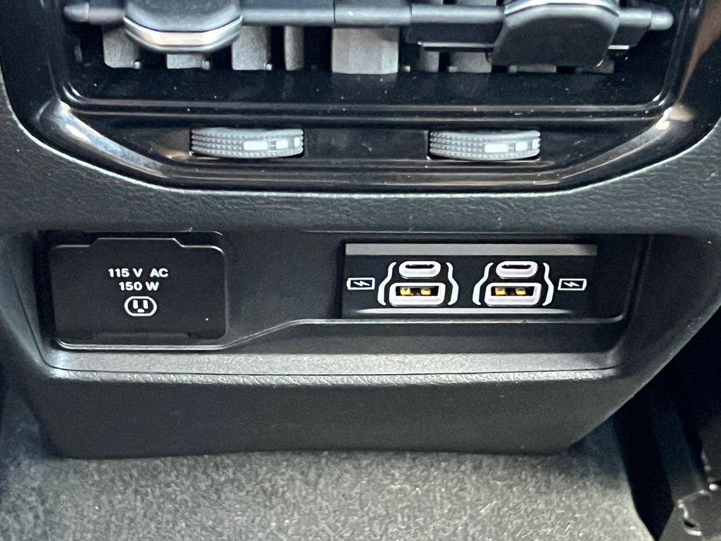2022 Jeep Grand Cherokee Altitude