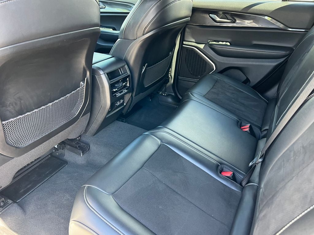 2022 Jeep Grand Cherokee Altitude