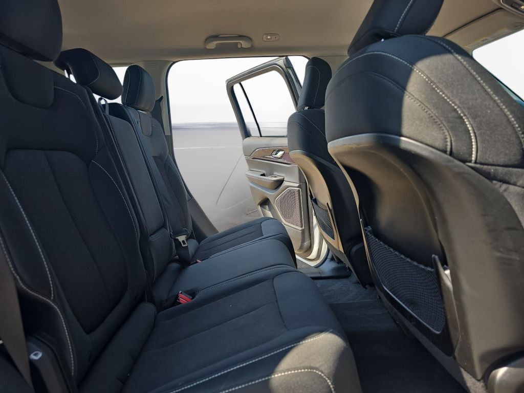 2022 Jeep Grand Cherokee Laredo