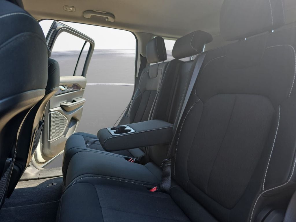 2022 Jeep Grand Cherokee Laredo