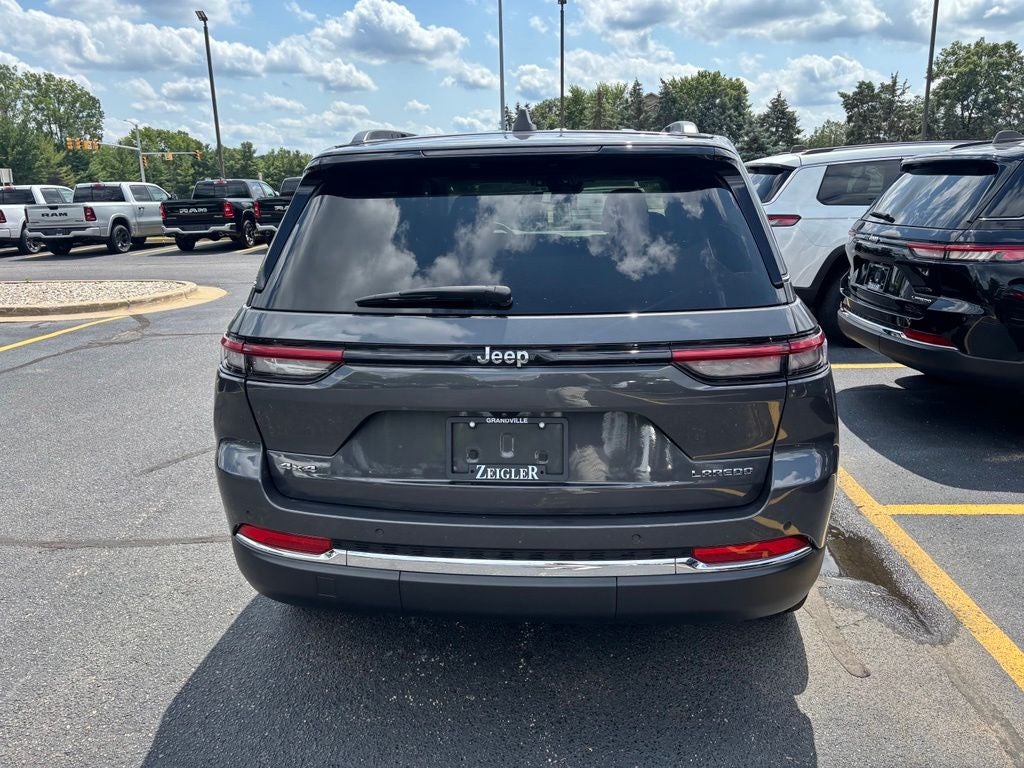 2023 Jeep Grand Cherokee Laredo