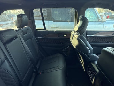 2023 Jeep Grand Cherokee Summit