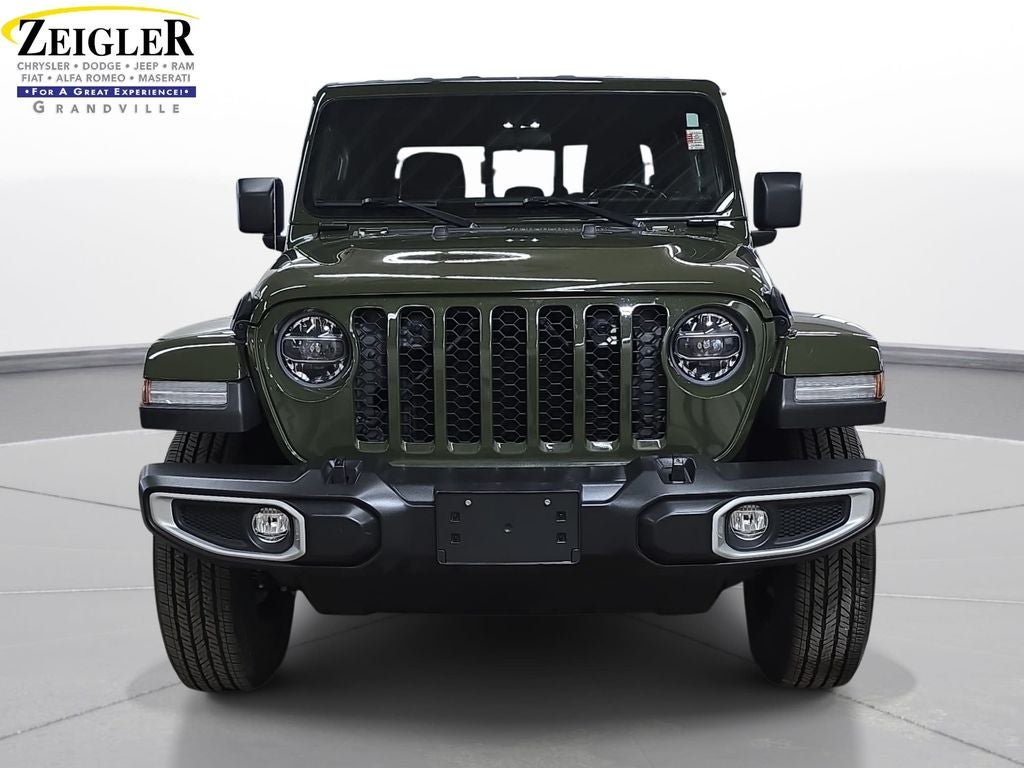 2022 Jeep Gladiator Sport