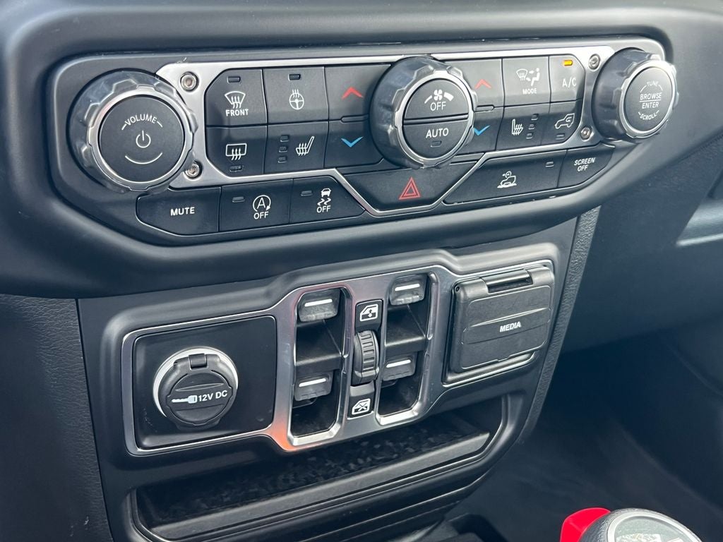 2022 Jeep Gladiator Sport