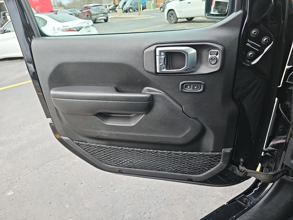 2022 Jeep Gladiator Sport