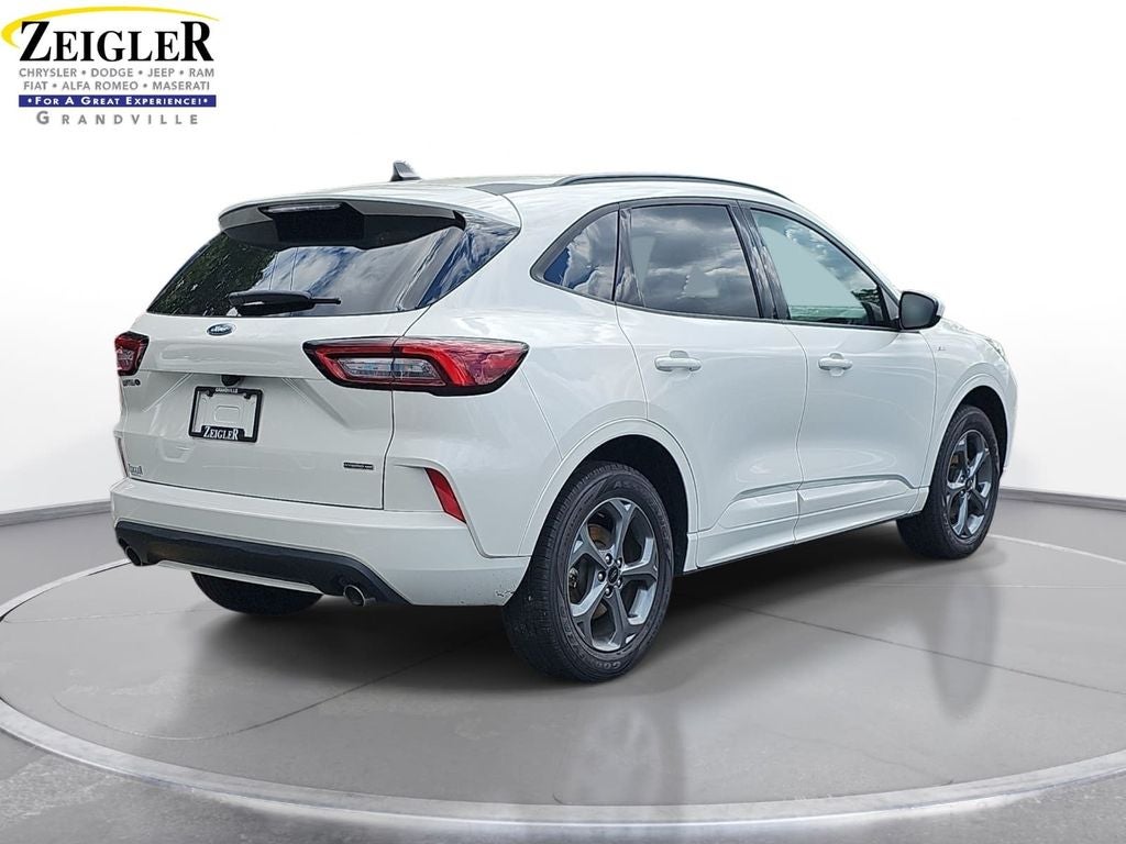 2024 Ford Escape Hybrid ST-Line Select