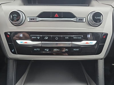 2021 Ford Explorer XLT LOCAL TRADE