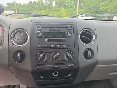2006 Ford F-150 Base