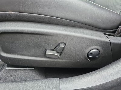 2023 Chrysler 300 S Comfort Group Package