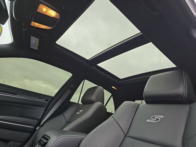 2023 Chrysler 300 S Comfort Group Package