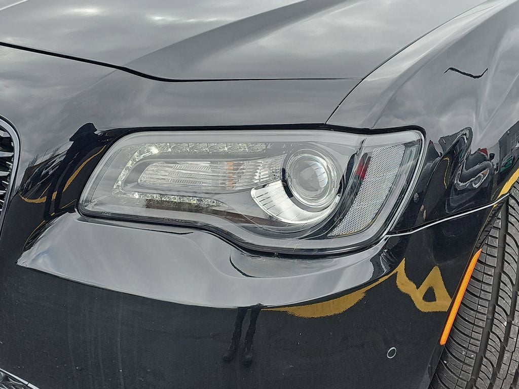 2023 Chrysler 300 S Comfort Group Package